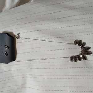 NWT Metal necklace & earrings